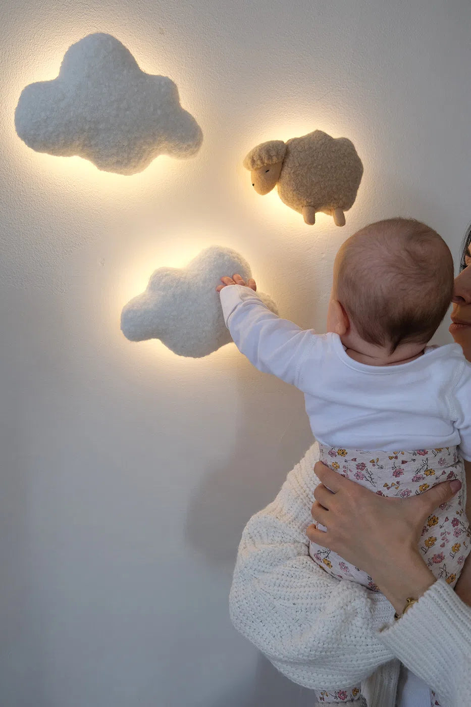 Boucle sheep night light for nursery – soft cloud wall lamp