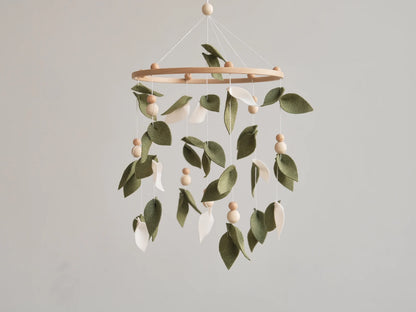 Felt green leaf baby mobile with wooden beads – handmade neutral nursery mobile
