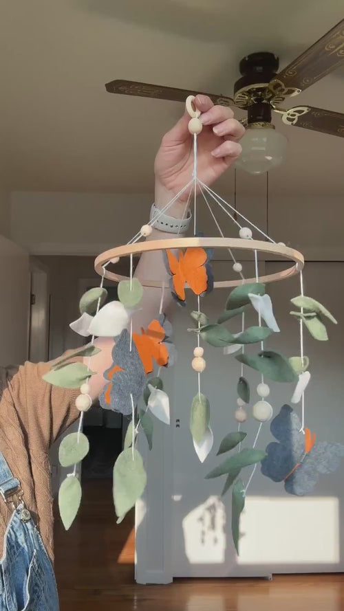 Customer review video of handmade monarch butterfly felt mobile – orange and green leaves baby crib mobile